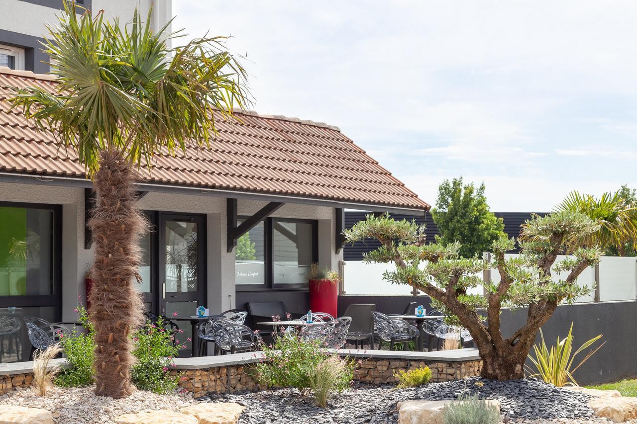 Kyriad Niort-Espace Mendesfrance Buitenkant foto